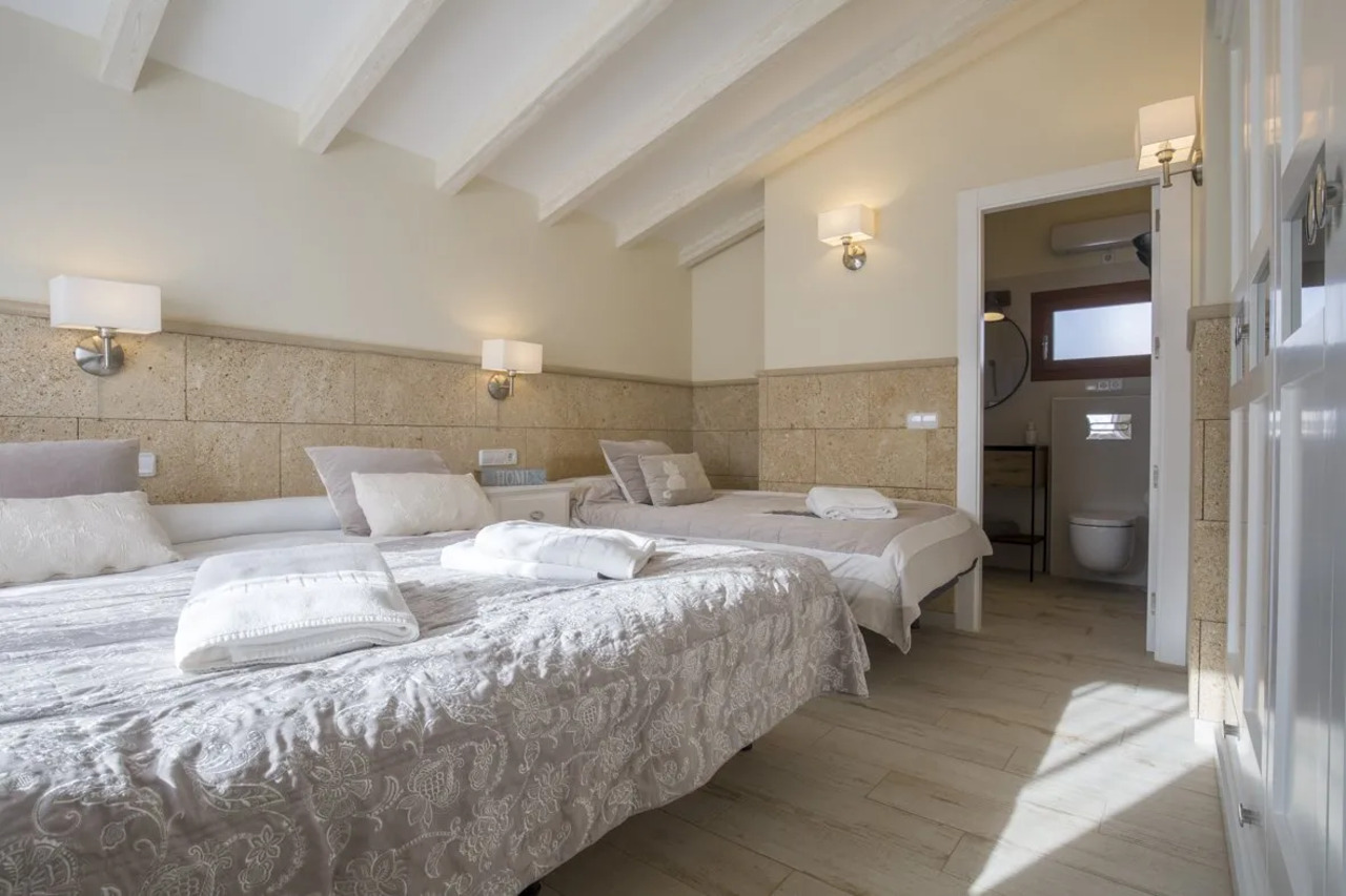 10 Bed, 10 Bath, HouseFor Sale, Jalon, Alicante