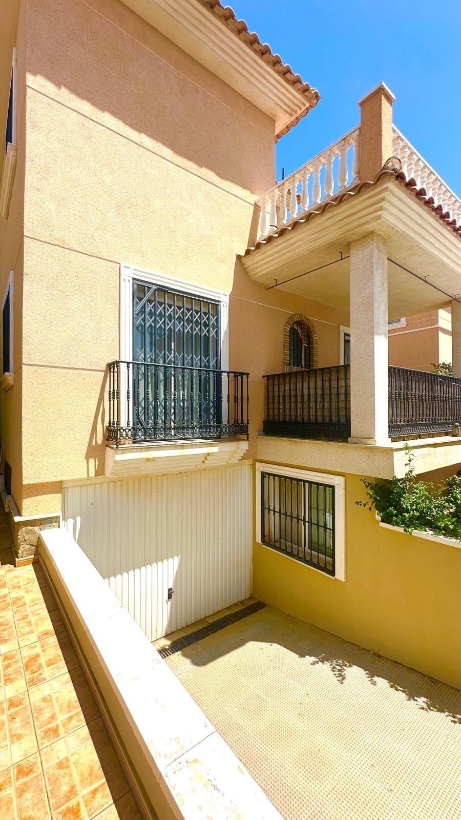 3 Bed, 2 Bath, HouseFor Sale, Orihuela, Alicante