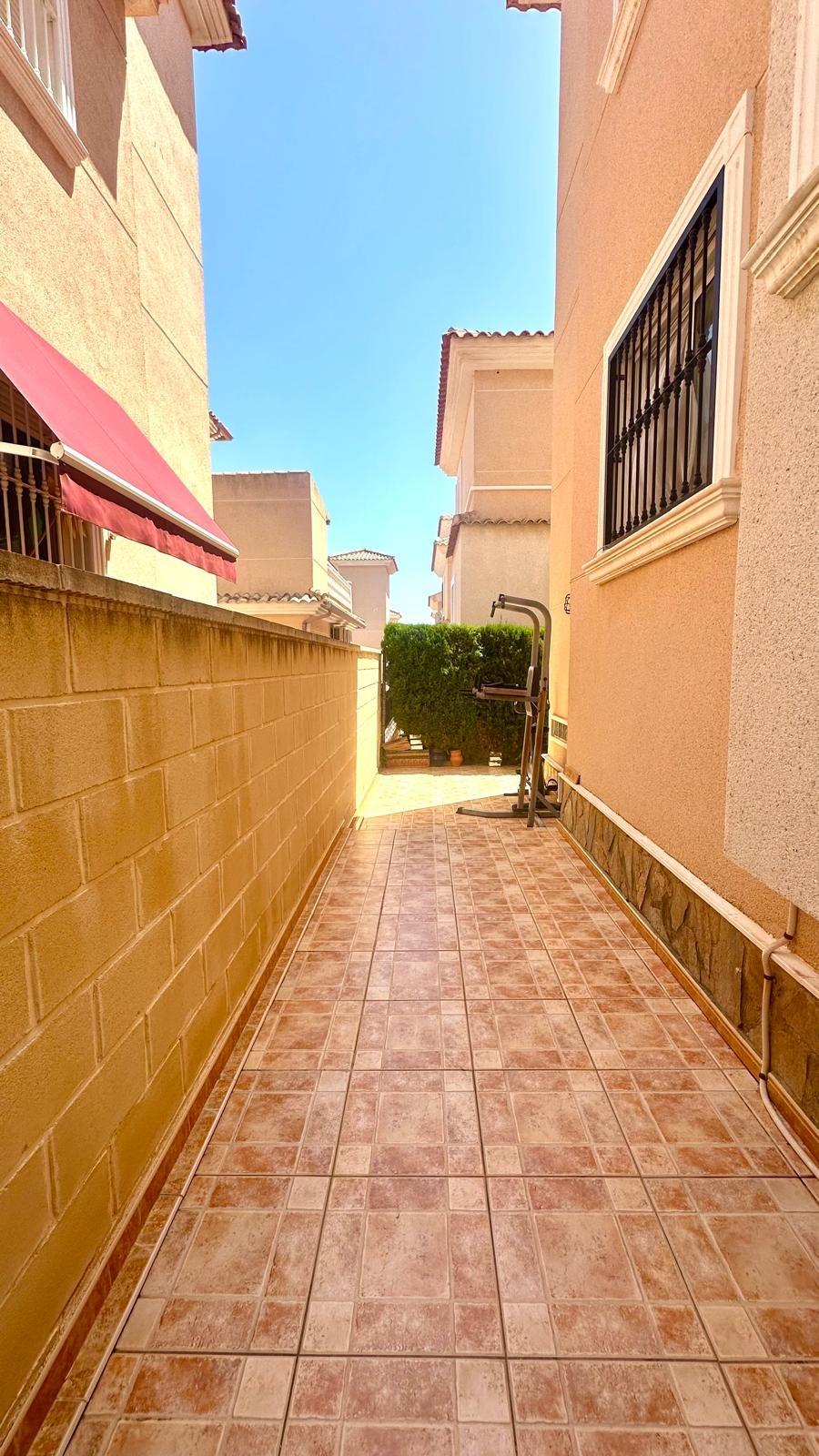 3 Bed, 2 Bath, HouseFor Sale, Orihuela, Alicante