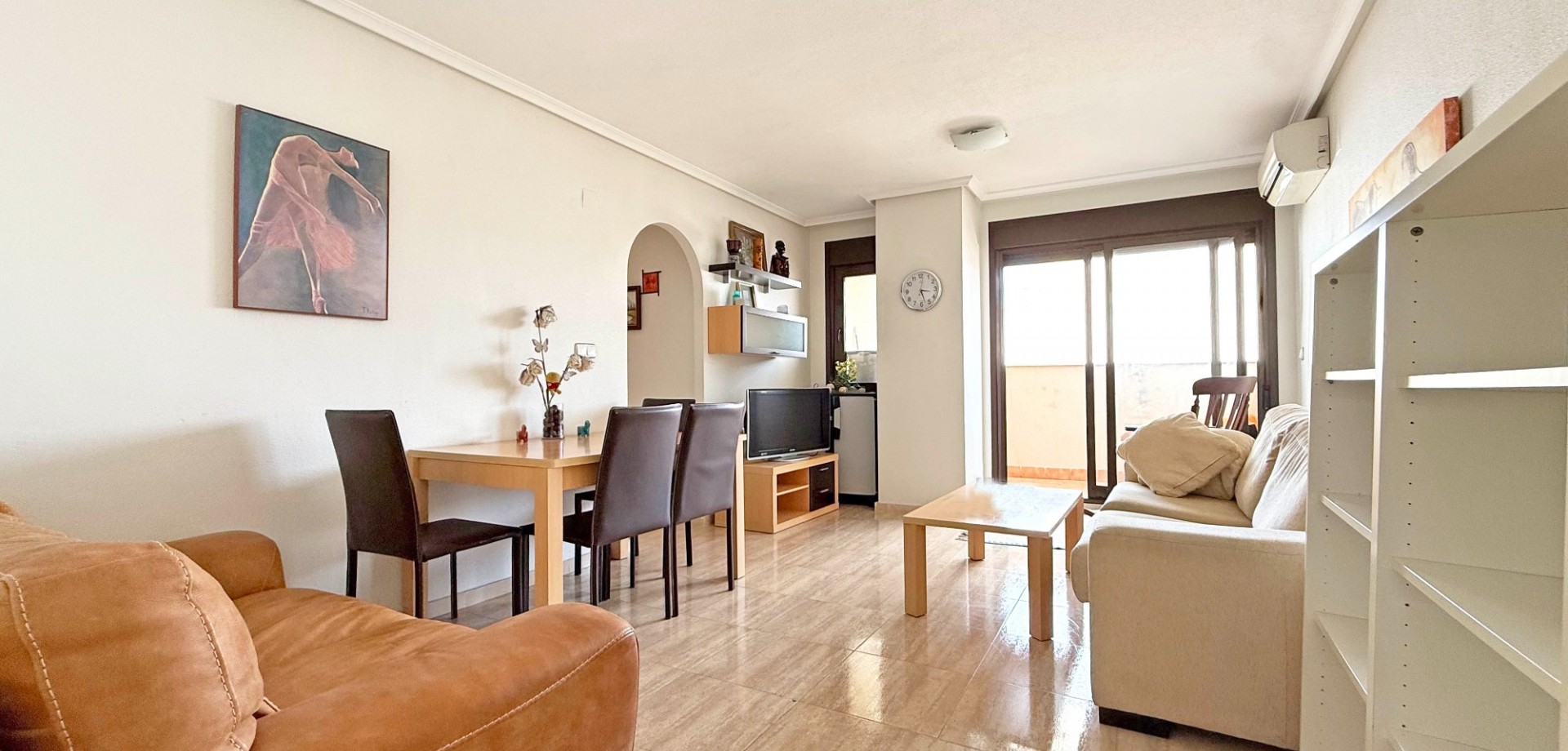 3 Bed, 2 Bath, ApartmentFor Sale, Torrevieja, Alicante