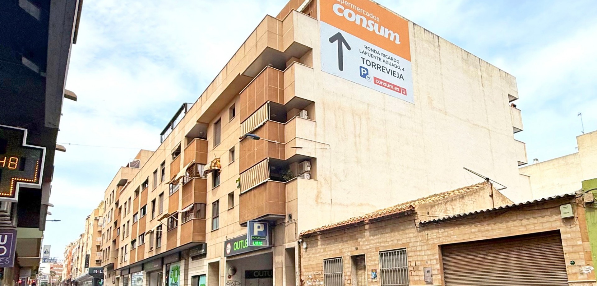 3 Bed, 2 Bath, ApartmentFor Sale, Torrevieja, Alicante