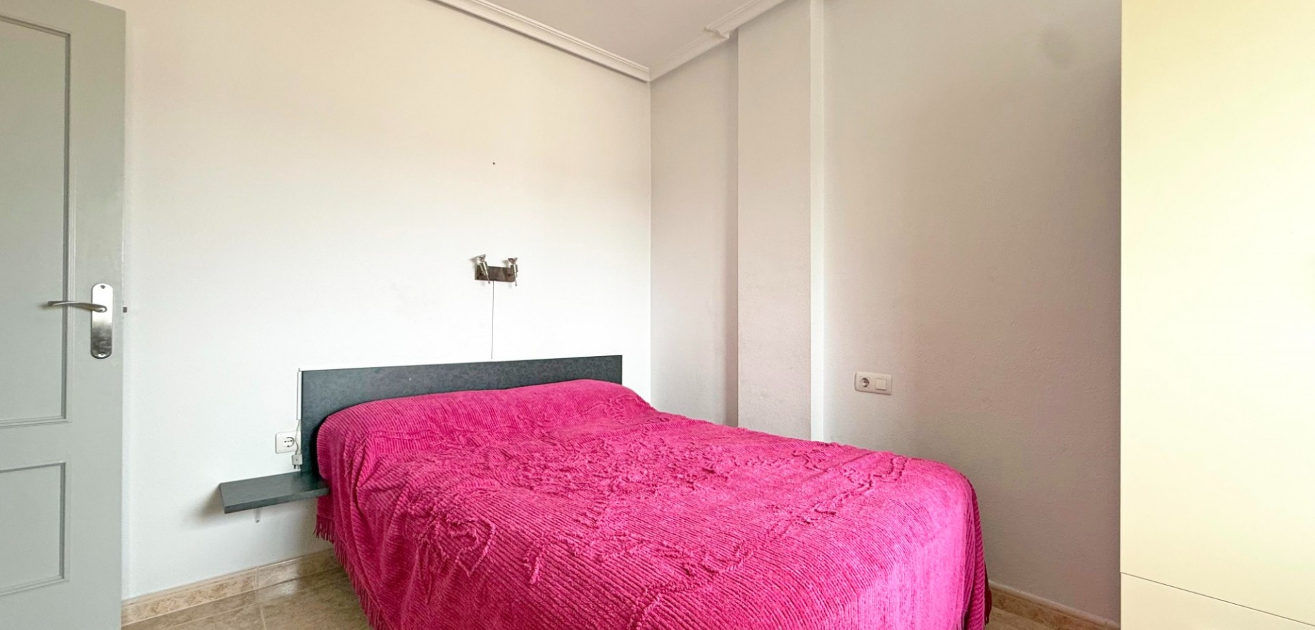 2 Bed, 1 Bath, ApartmentFor Sale, Torrevieja, Alicante