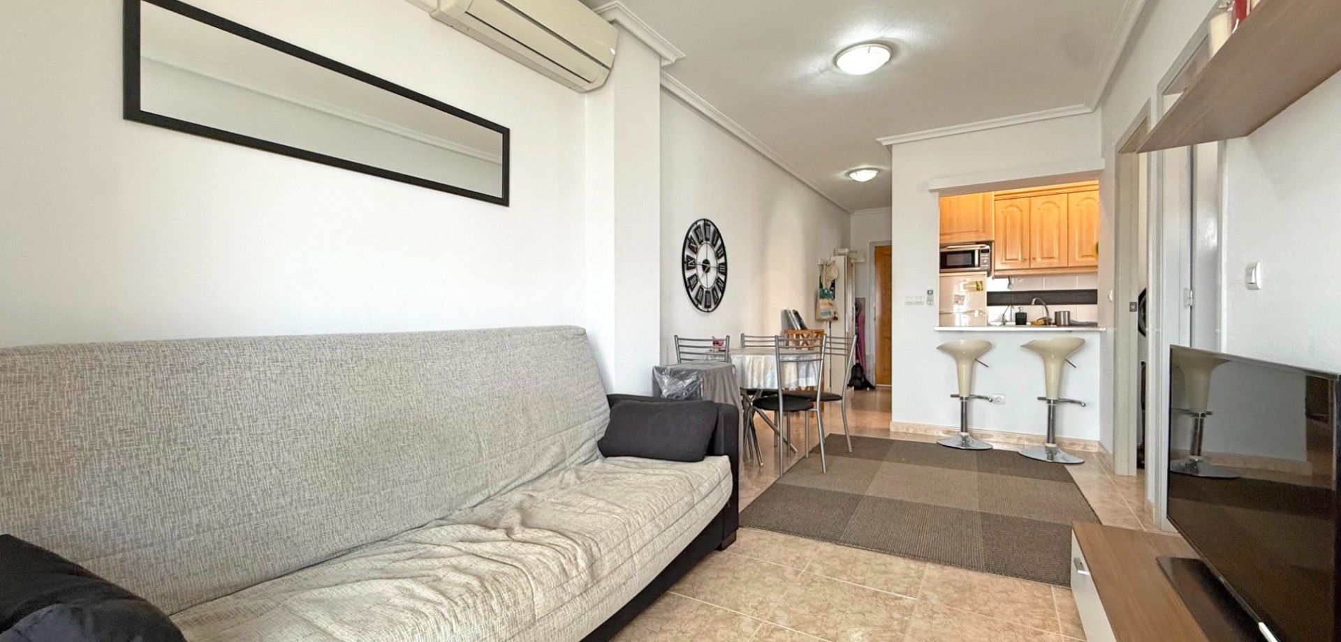2 Bed, 1 Bath, ApartmentFor Sale, Torrevieja, Alicante