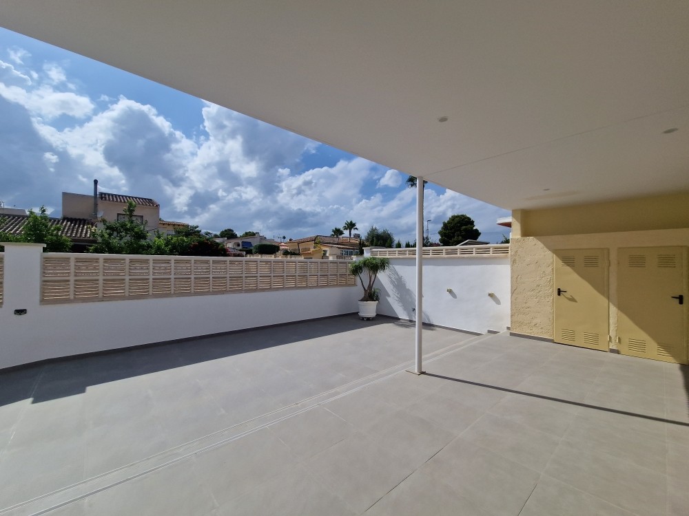3 Bed, 2 Bath, HouseFor Sale, La Nucia, Alicante