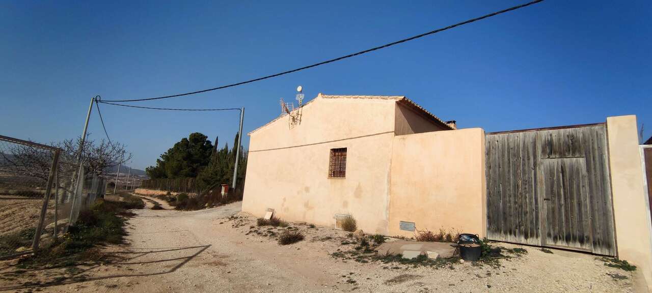 4 Bed, 1 Bath, HouseFor Sale, Pinoso, Alicante