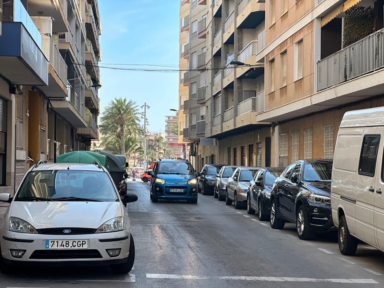 3 Bed, 2 Bath, ApartmentFor Sale, Torrevieja, Alicante