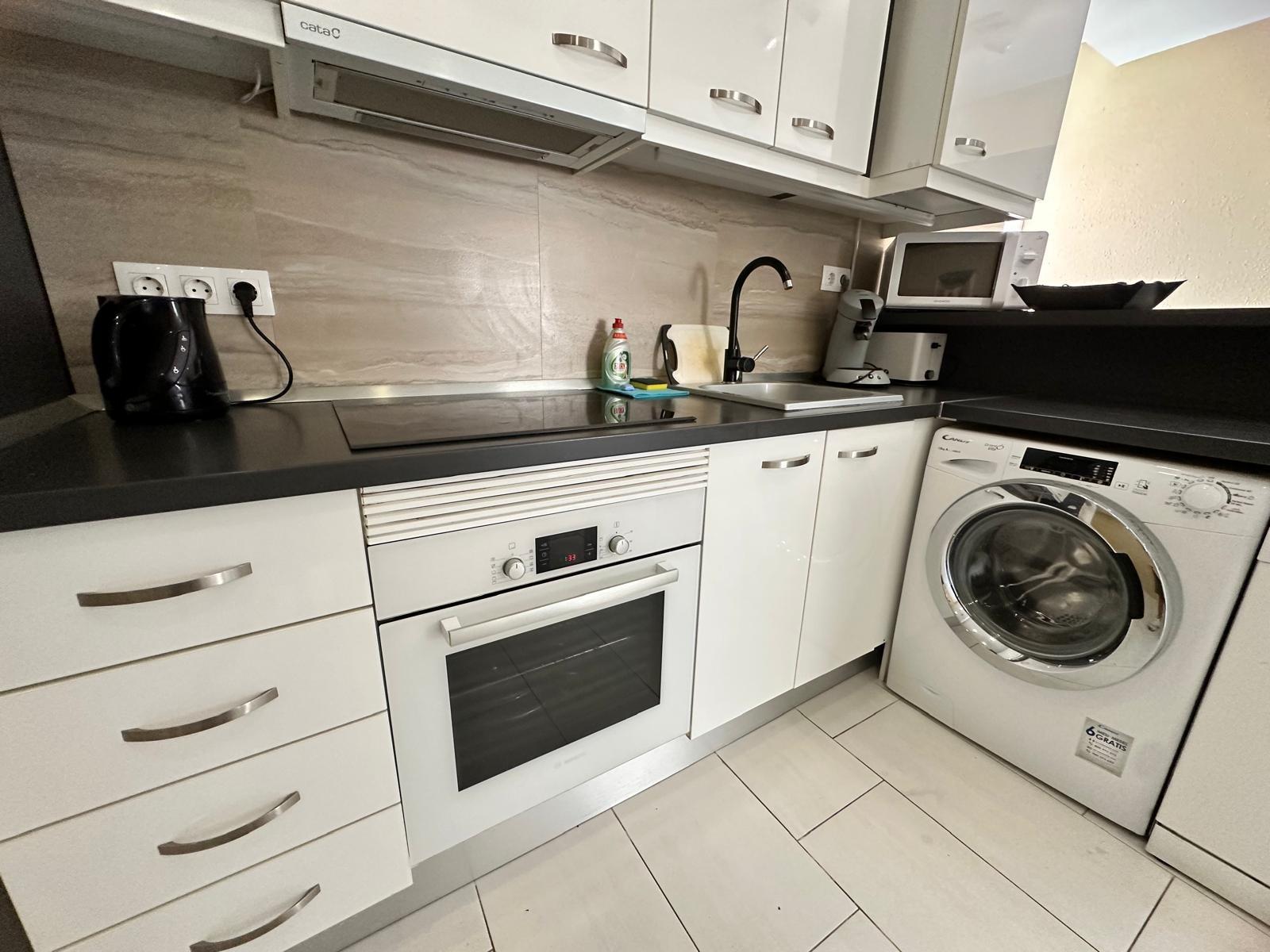 3 Bed, 2 Bath, ApartmentFor Sale, Torrevieja, Alicante