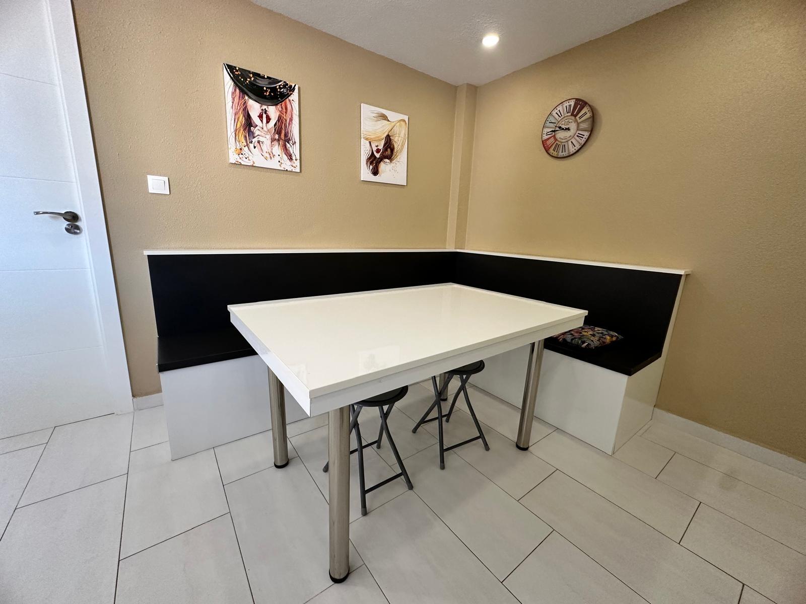 3 Bed, 2 Bath, ApartmentFor Sale, Torrevieja, Alicante