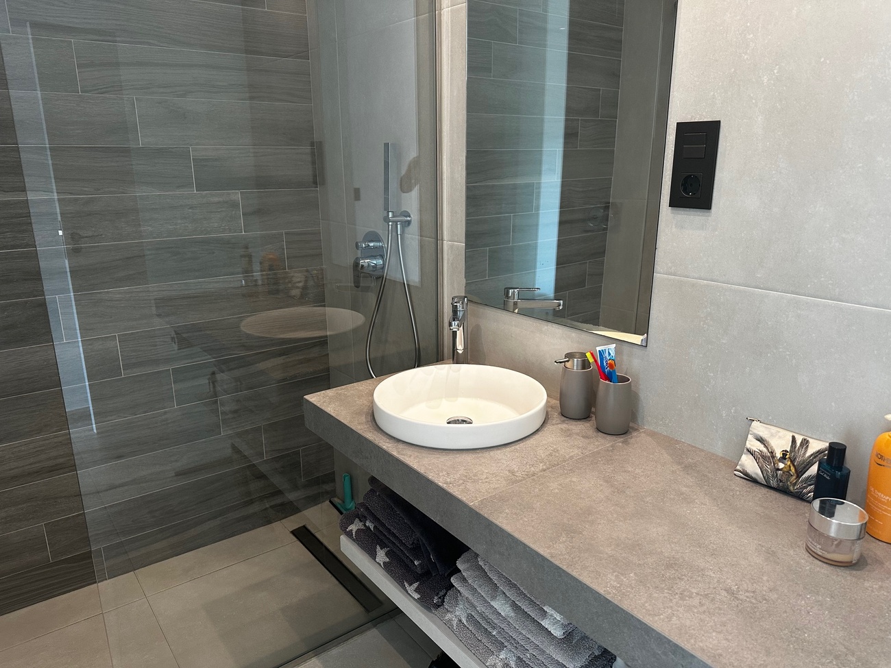 3 Bed, 2 Bath, ApartmentFor Sale, El Raso, Alicante