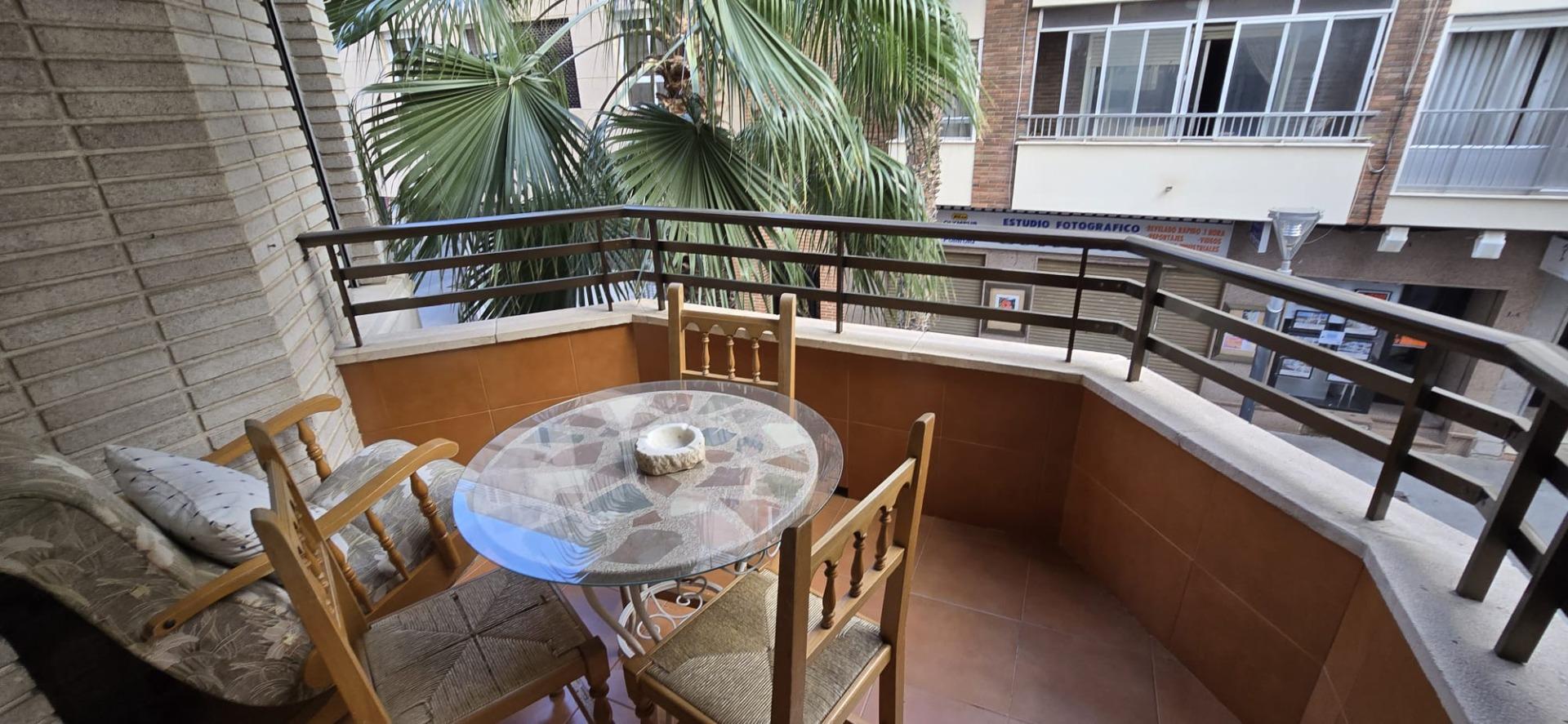 4 Bed, 2 Bath, ApartmentFor Sale, Torrevieja, Alicante