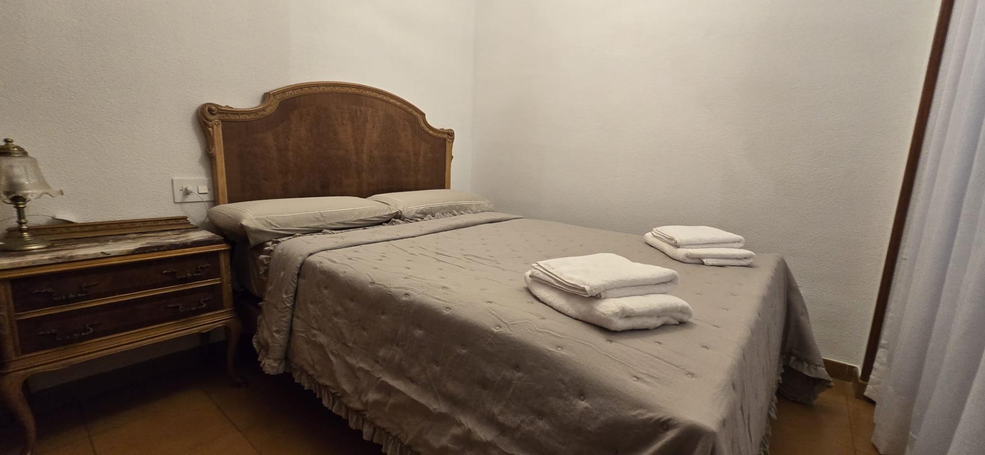 4 Bed, 2 Bath, ApartmentFor Sale, Torrevieja, Alicante