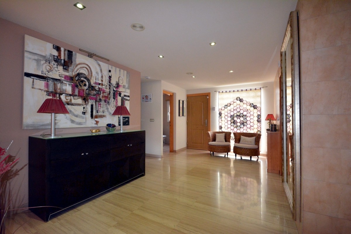 4 Bed, 3 Bath, HouseFor Sale, Almoradi, Alicante