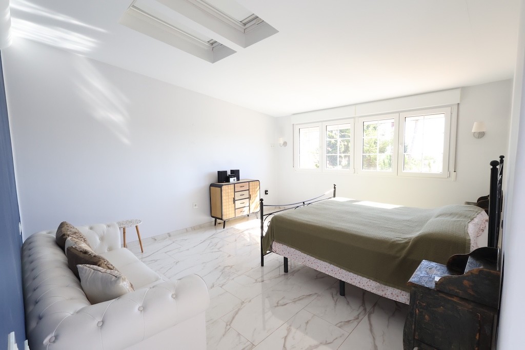 4 Bed, 3 Bath, HouseFor Sale, Villamartin, Alicante 4 Bed, 3 Bath, HouseFor Sale, Villamartin, Alicante