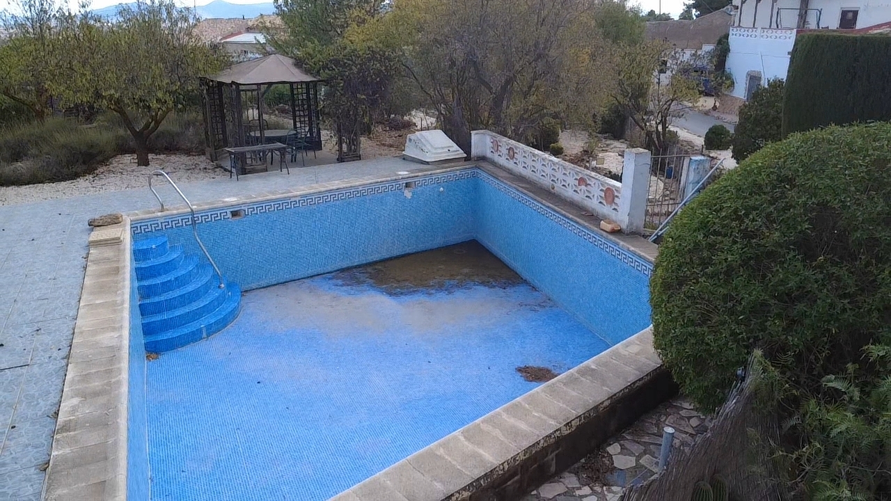 4 Bed, 2 Bath, HouseFor Sale, Raspay, Murcia