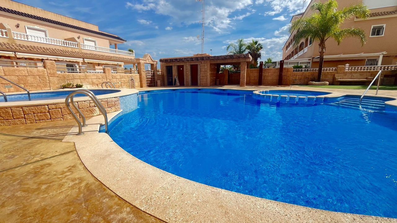 3 Bed, 2 Bath, ApartmentFor Sale, Los Dolses, Alicante