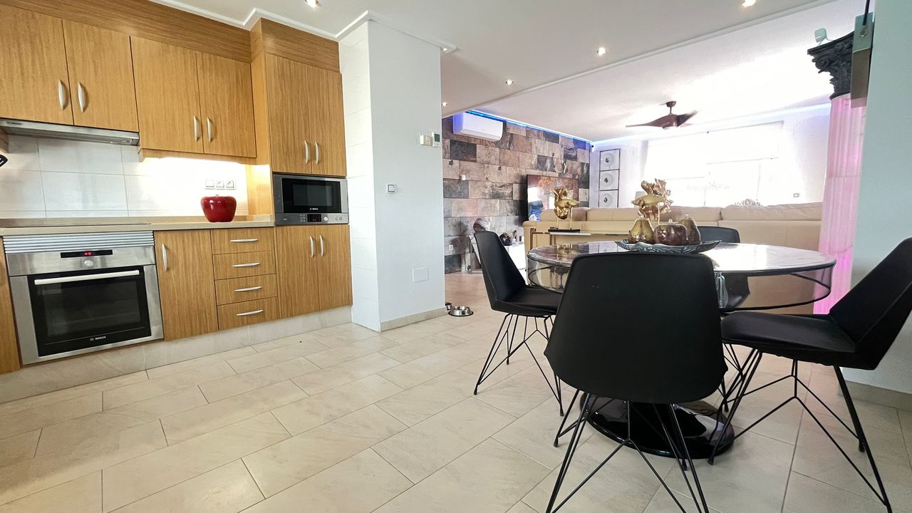 3 Bed, 2 Bath, ApartmentFor Sale, Los Dolses, Alicante