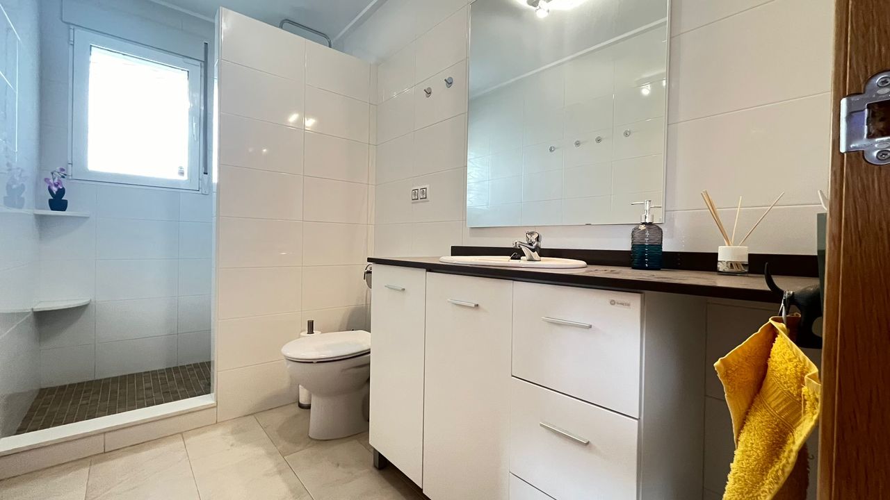 3 Bed, 2 Bath, ApartmentFor Sale, Los Dolses, Alicante