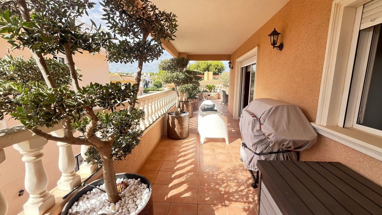 3 Bed, 2 Bath, ApartmentFor Sale, Los Dolses, Alicante