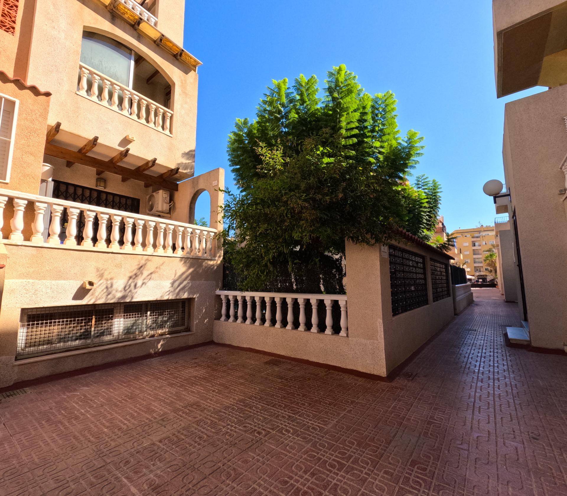 1 Bath, ApartmentFor Sale, Torrevieja, Alicante