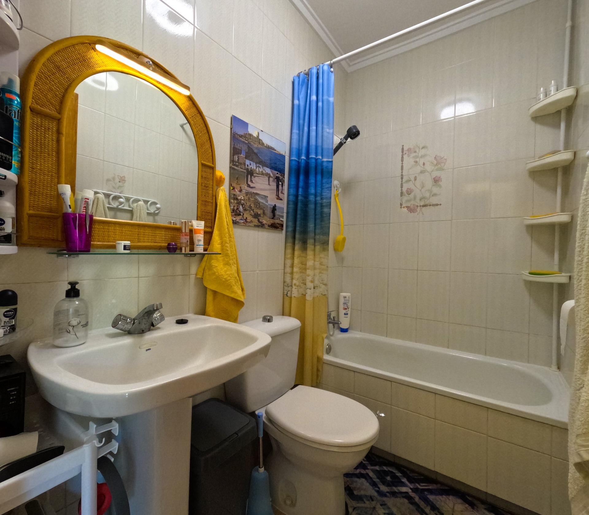 1 Bath, ApartmentFor Sale, Torrevieja, Alicante