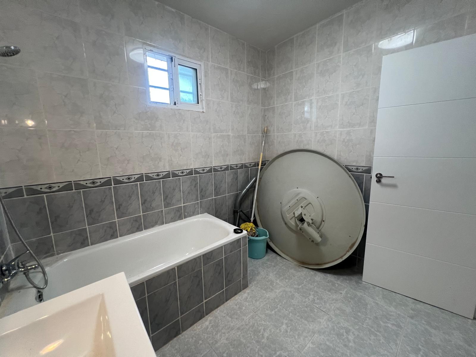 4 Bed, 2 Bath, HouseFor Sale, La Solana, Alicante