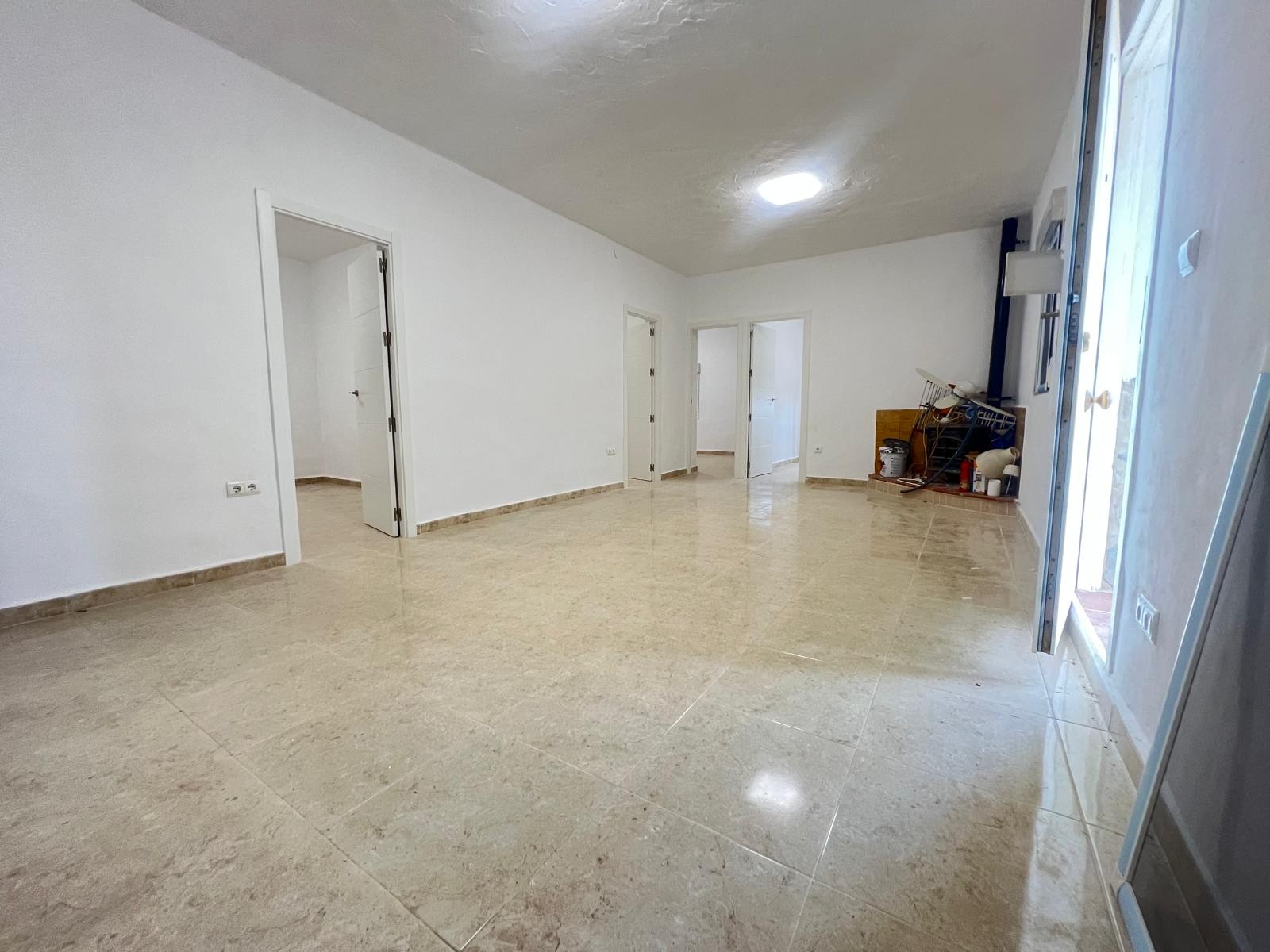 4 Bed, 2 Bath, HouseFor Sale, La Solana, Alicante