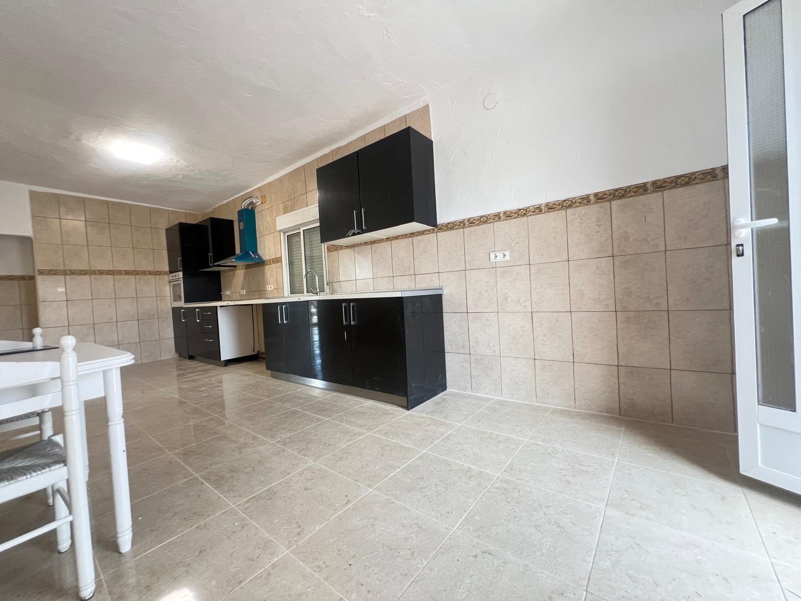 4 Bed, 2 Bath, HouseFor Sale, La Solana, Alicante