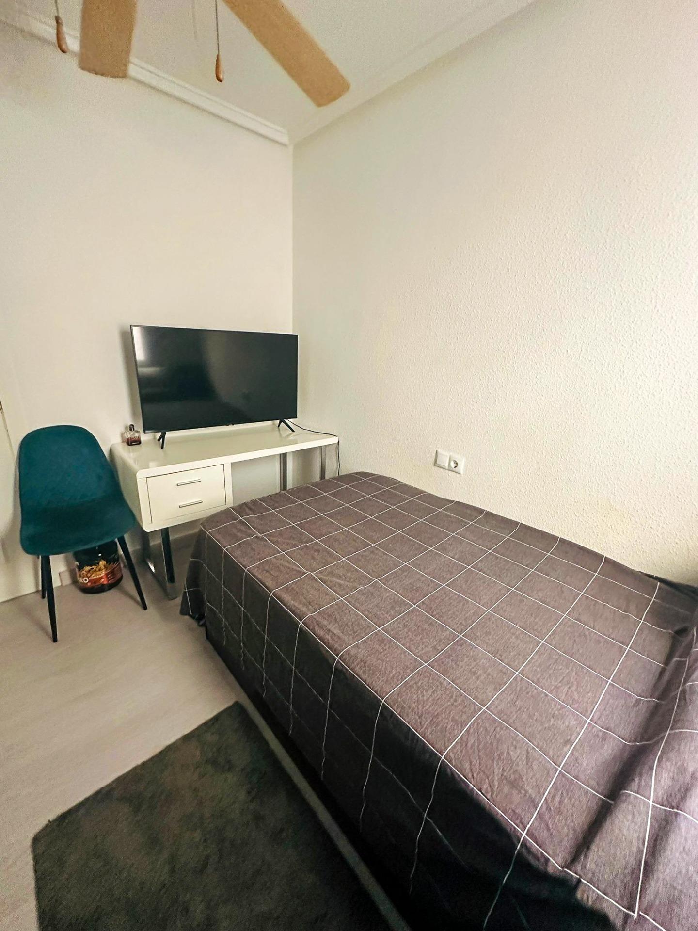 2 Bed, 1 Bath, ApartmentFor Sale, Torrevieja, Alicante