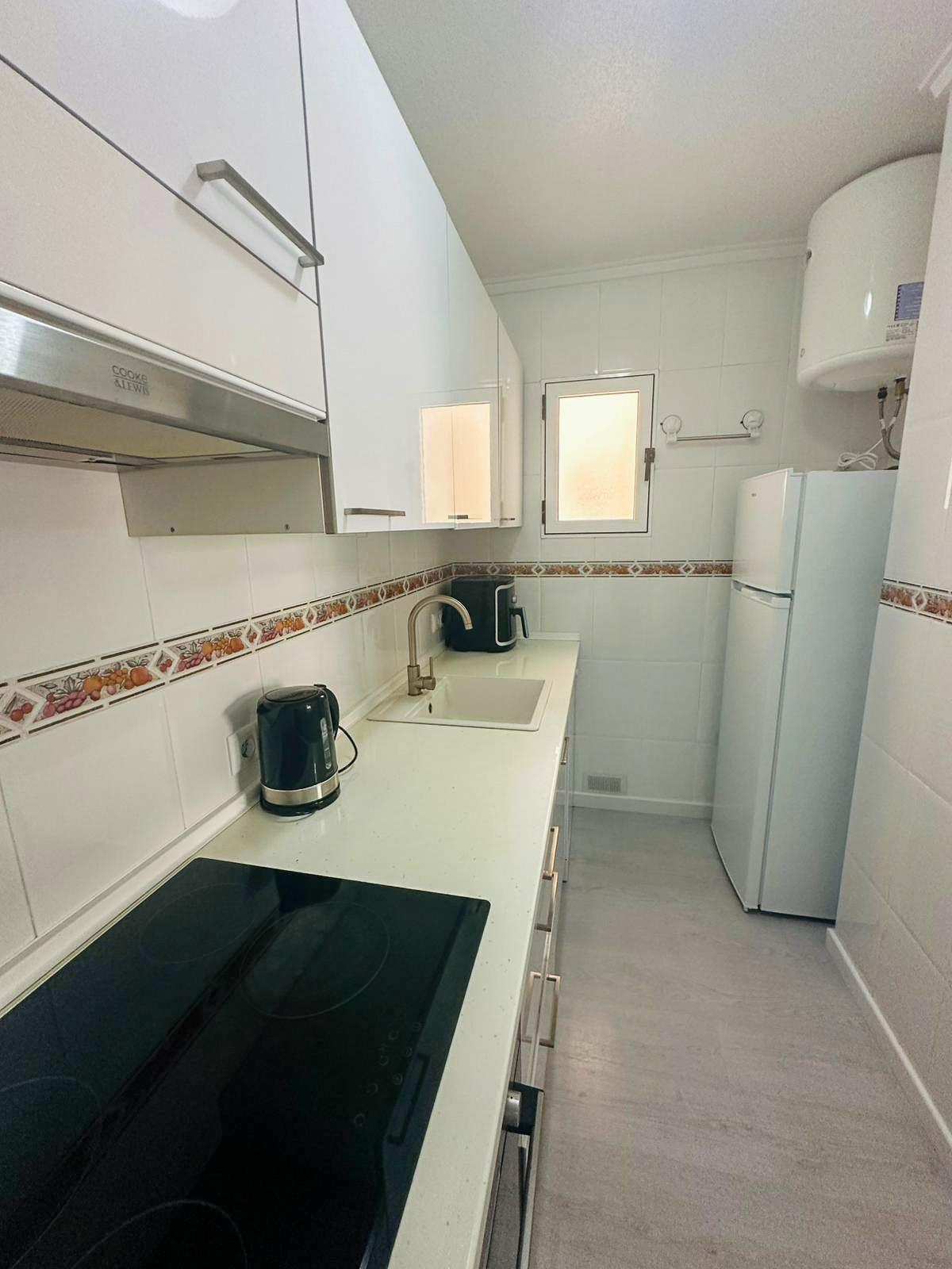 2 Bed, 1 Bath, ApartmentFor Sale, Torrevieja, Alicante