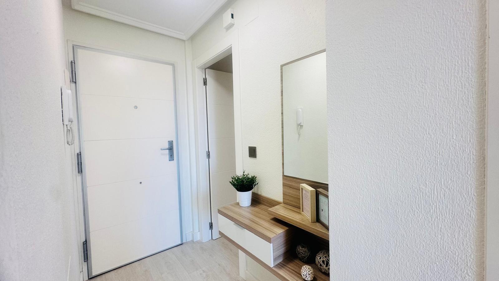 2 Bed, 1 Bath, ApartmentFor Sale, Torrevieja, Alicante 2 Bed, 1 Bath, ApartmentFor Sale, Torrevieja, Alicante