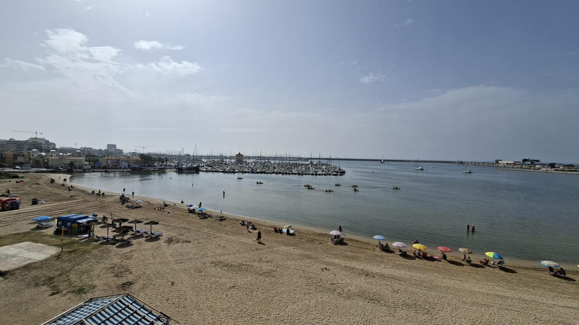 3 Bed, 2 Bath, ApartmentFor Sale, Torrevieja, Alicante