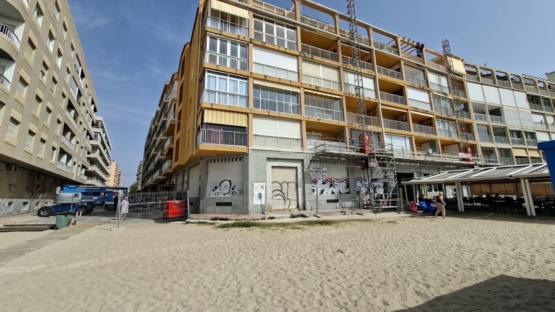 3 Bed, 2 Bath, ApartmentFor Sale, Torrevieja, Alicante