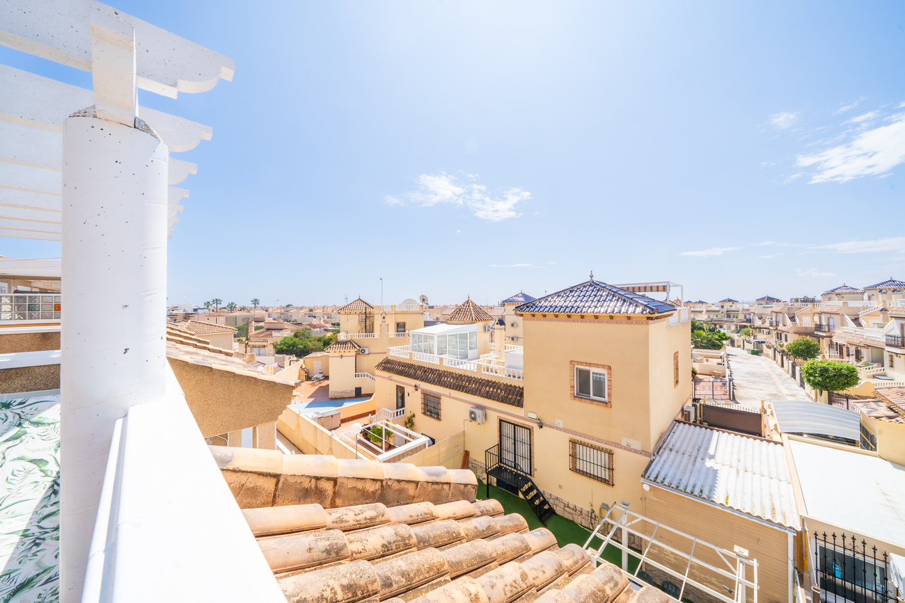 4 Bed, 2 Bath, HouseFor Sale, Orihuela Costa, Alicante