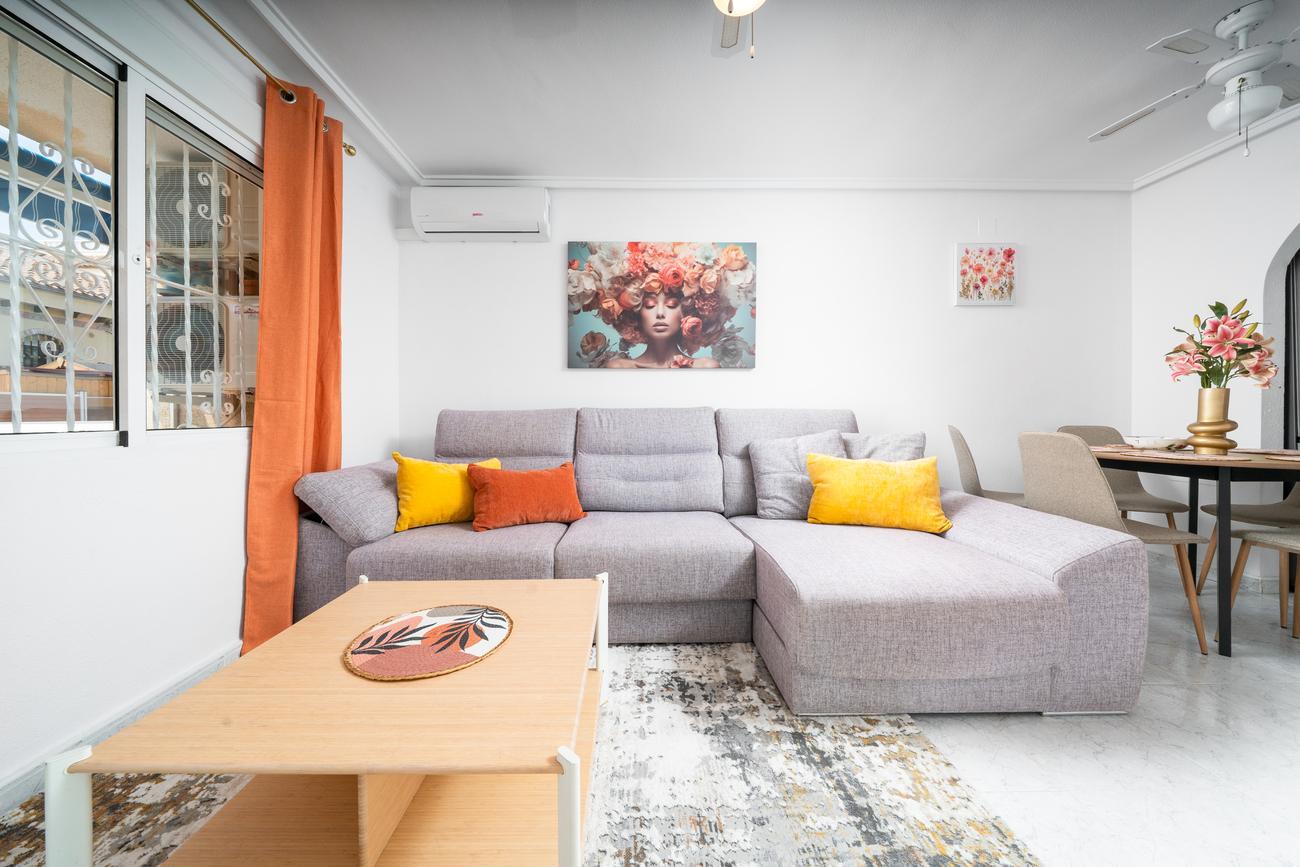 4 Bed, 2 Bath, HouseFor Sale, Orihuela Costa, Alicante