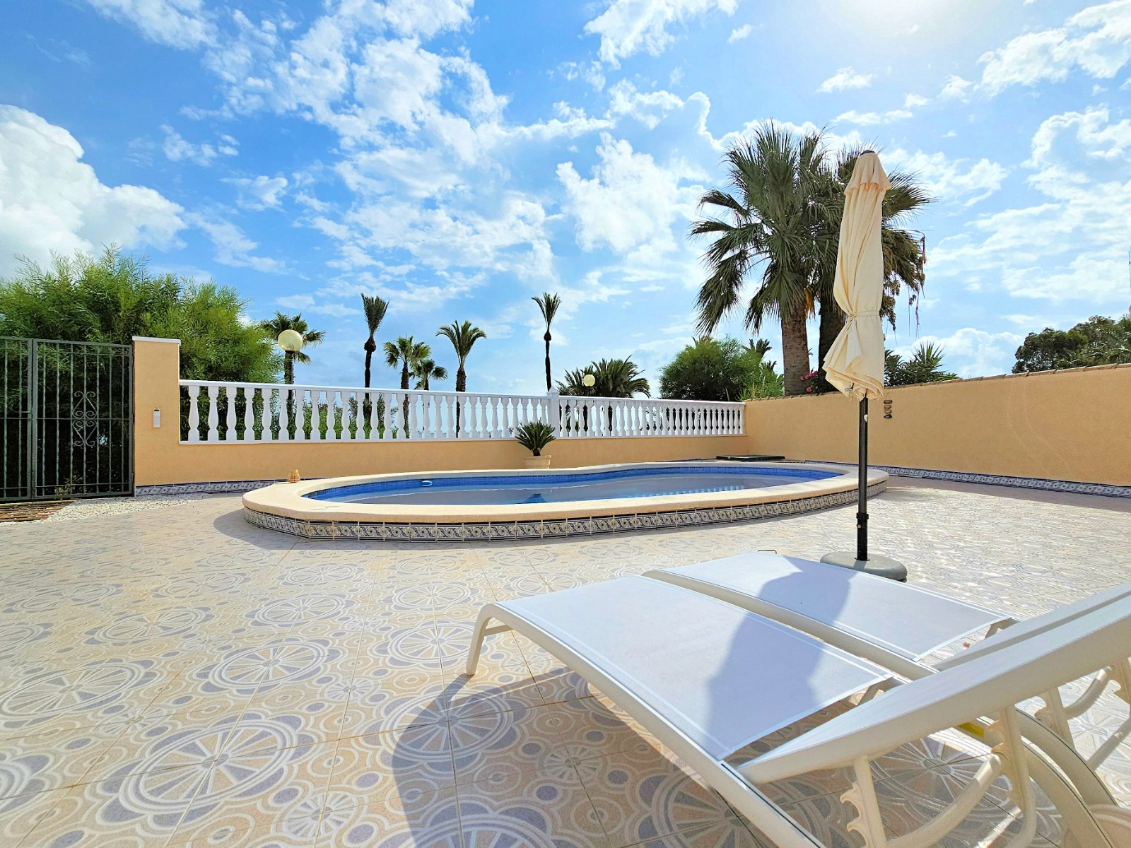 4 Bed, 3 Bath, HouseFor Sale, Los Urrutias, Murcia