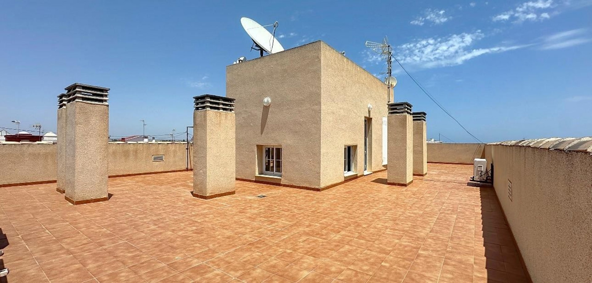 2 Bed, 1 Bath, ApartmentFor Sale, San Pedro Del Pinatar, Murcia 2 Bed, 1 Bath, ApartmentFor Sale, San Pedro Del Pinatar, Murcia