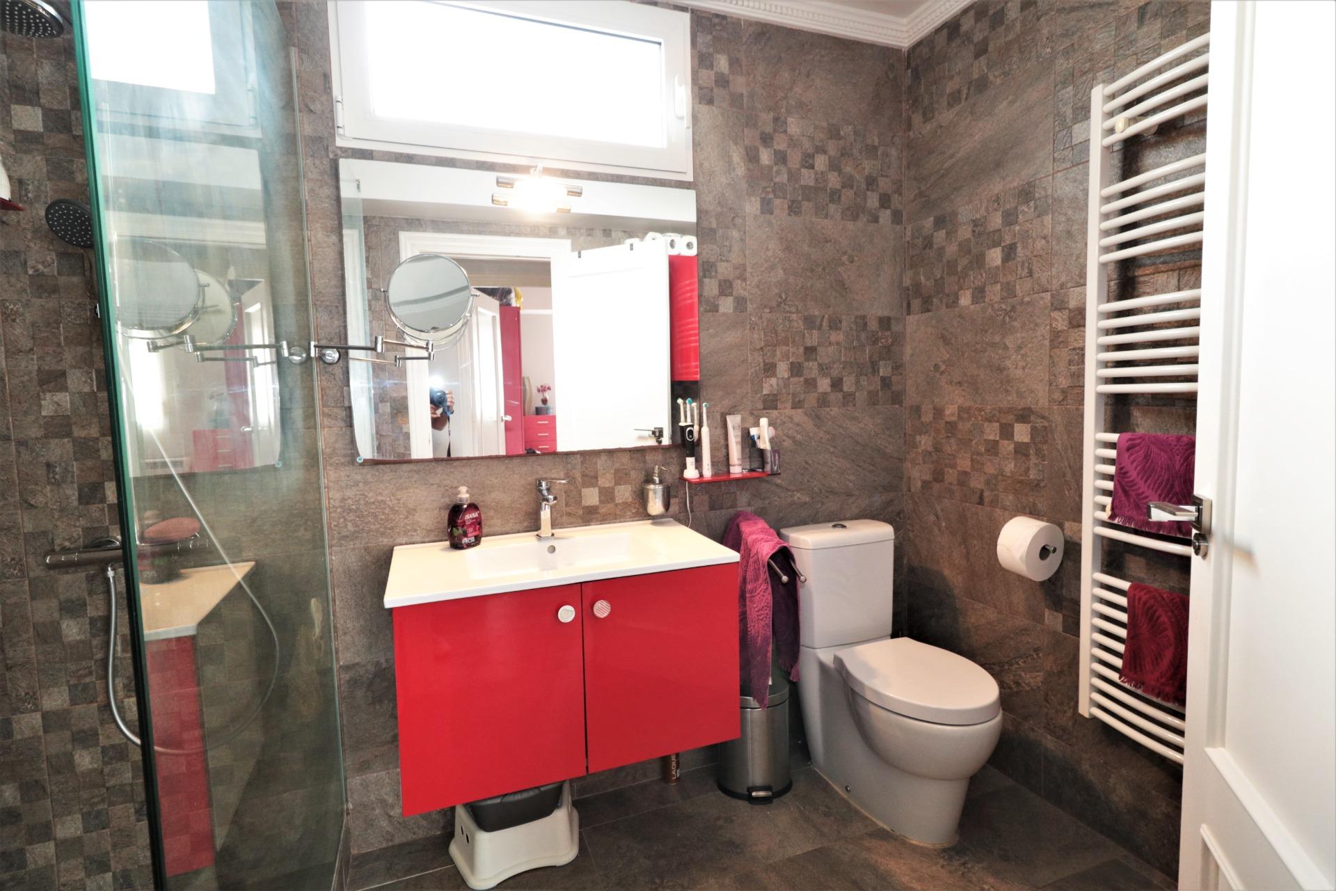 3 Bed, 1 Bath, ApartmentFor Sale, Torrevieja, Alicante