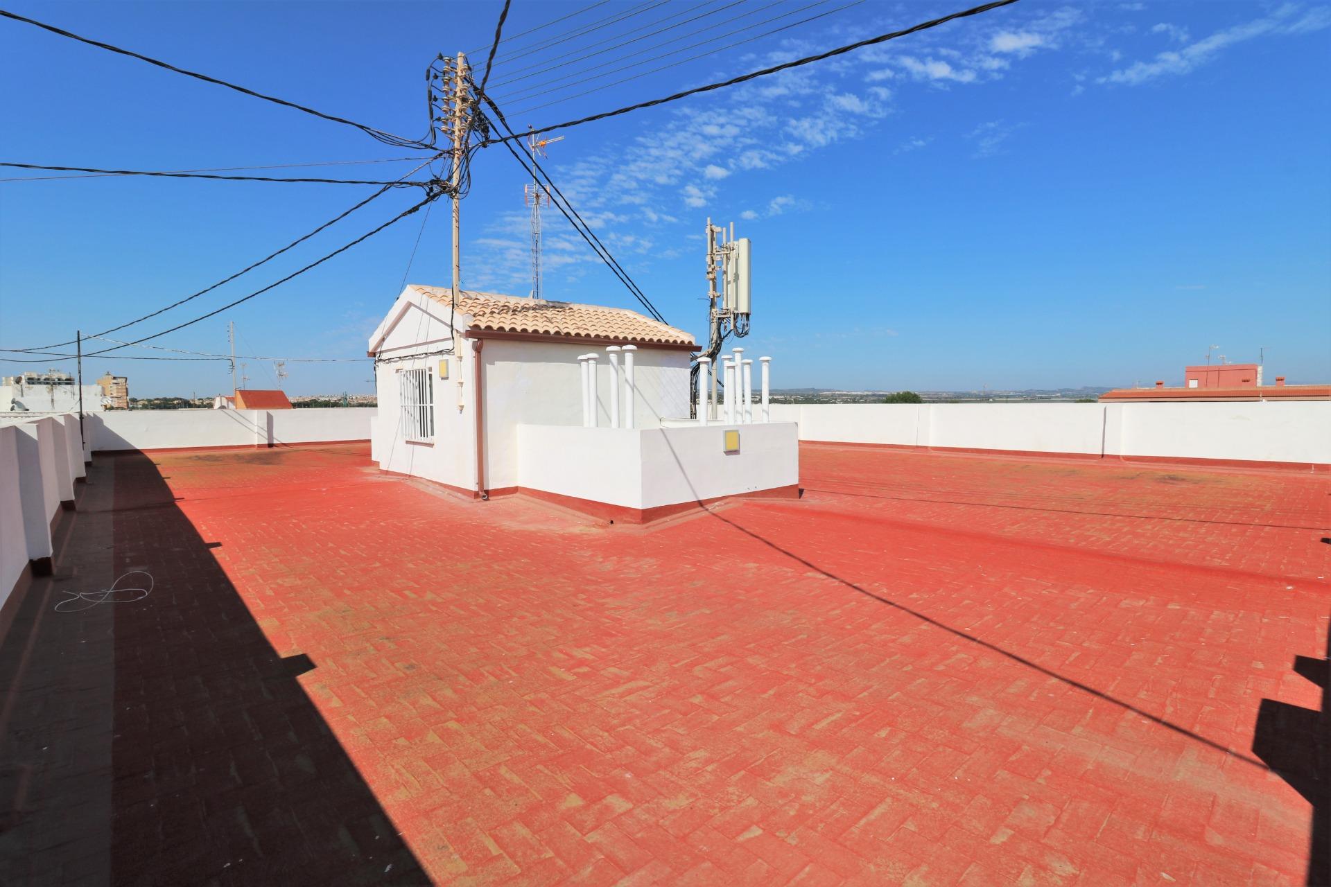 3 Bed, 1 Bath, ApartmentFor Sale, Torrevieja, Alicante
