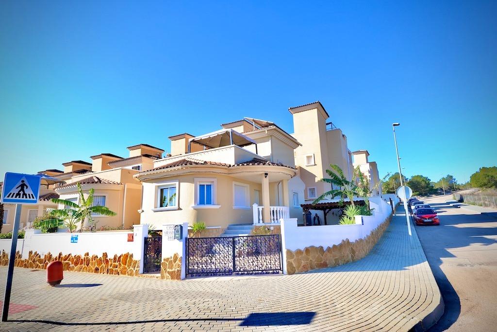 4 Bed, 2 Bath, HouseFor Sale, San Miguel de Salinas, Alicante 4 Bed, 2 Bath, HouseFor Sale, San Miguel de Salinas, Alicante