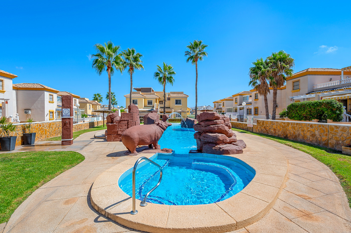 3 Bed, 2 Bath, ApartmentFor Sale, Villamartin, Alicante 3 Bed, 2 Bath, ApartmentFor Sale, Villamartin, Alicante