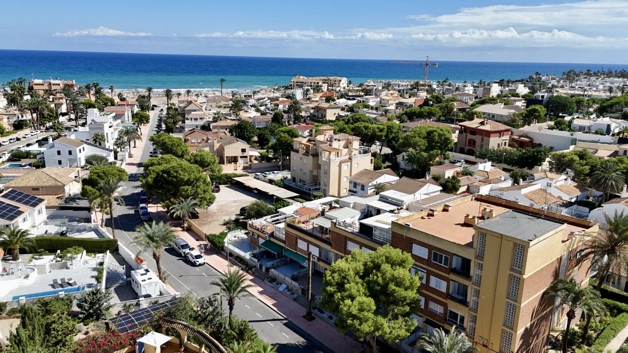 1 Bed, 1 Bath, ApartmentFor Sale, La Zenia, Alicante