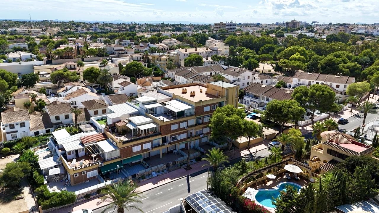 1 Bed, 1 Bath, ApartmentFor Sale, La Zenia, Alicante