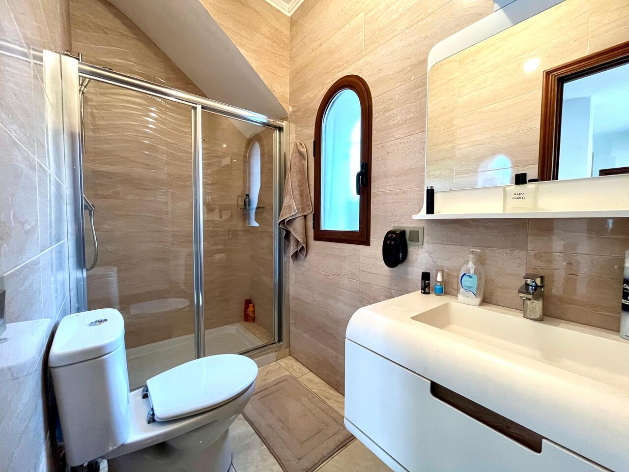 4 Bed, 2 Bath, HouseFor Sale, Villamartin, Alicante 4 Bed, 2 Bath, HouseFor Sale, Villamartin, Alicante