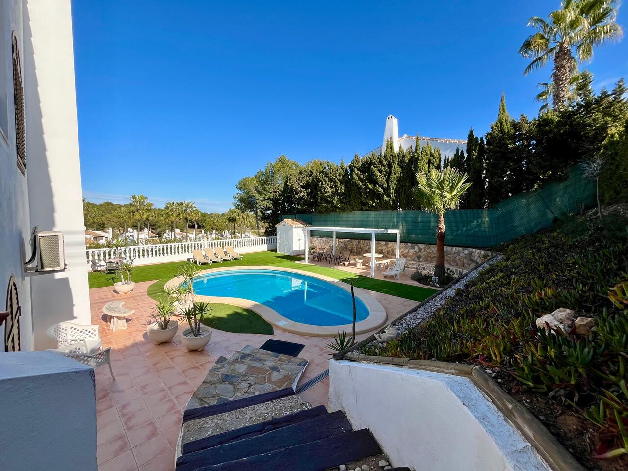 4 Bed, 2 Bath, HouseFor Sale, Villamartin, Alicante 4 Bed, 2 Bath, HouseFor Sale, Villamartin, Alicante