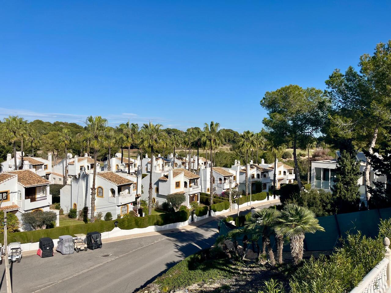 4 Bed, 2 Bath, HouseFor Sale, Villamartin, Alicante 4 Bed, 2 Bath, HouseFor Sale, Villamartin, Alicante