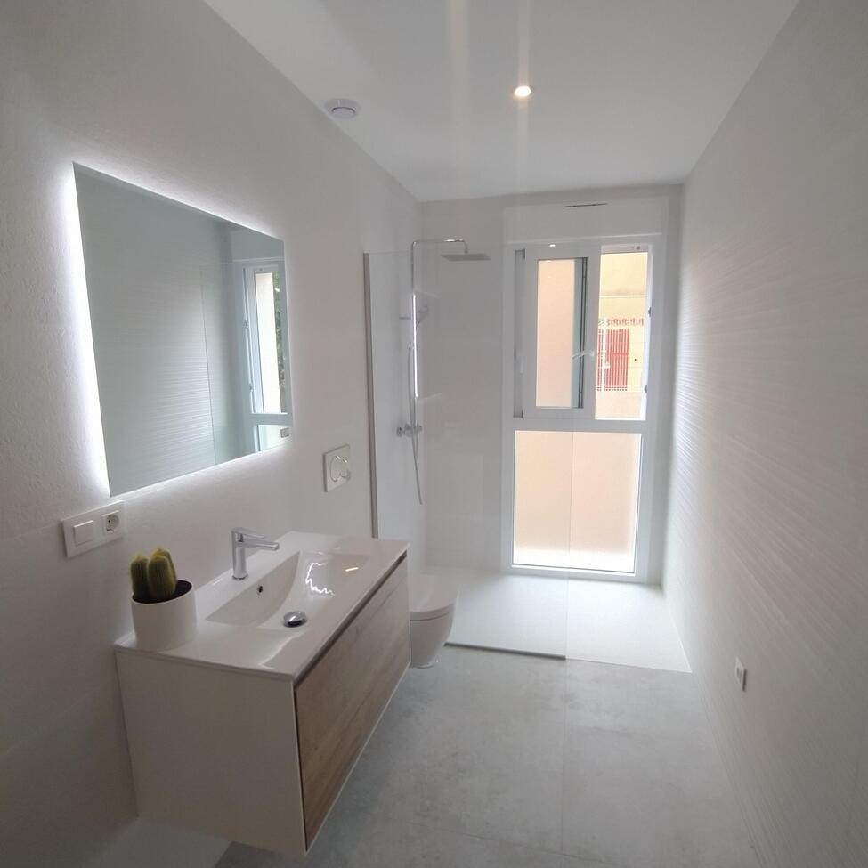 3 Bed, 2 Bath, ApartmentFor Sale, Torrevieja, Alicante