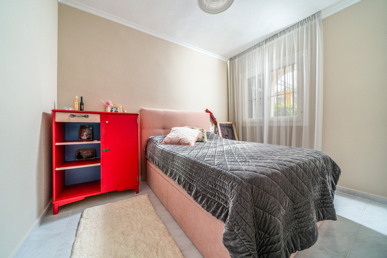 2 Bed, 1 Bath, HouseFor Sale, Torrevieja, Alicante