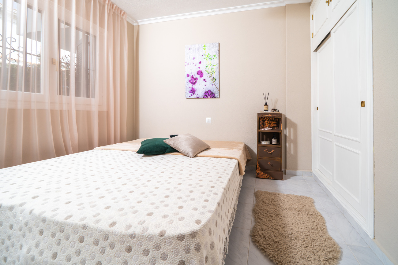 2 Bed, 1 Bath, HouseFor Sale, Torrevieja, Alicante