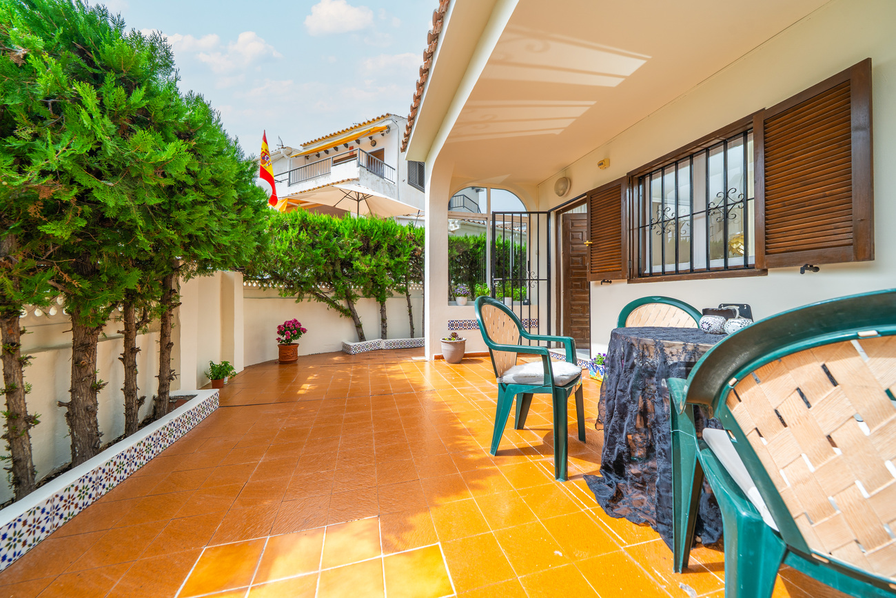 2 Bed, 1 Bath, HouseFor Sale, Torrevieja, Alicante