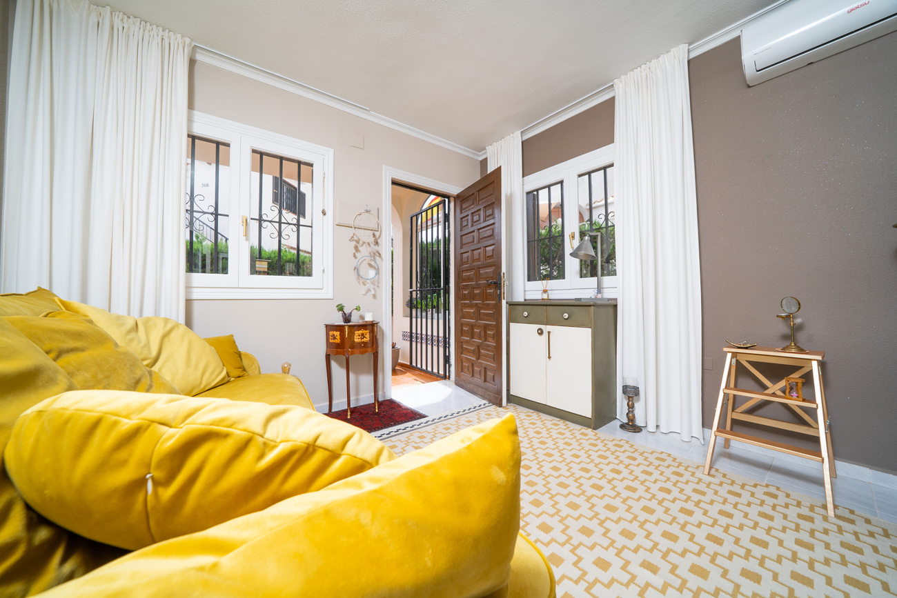 2 Bed, 1 Bath, HouseFor Sale, Torrevieja, Alicante